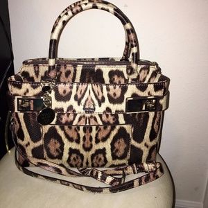 A guess leopard purse